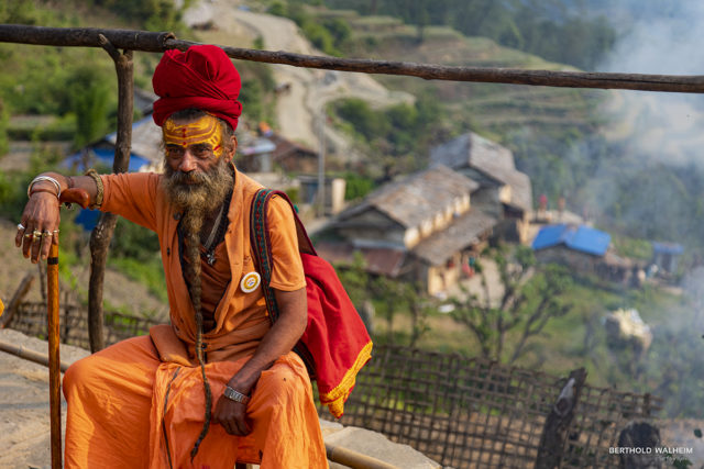 Nepal: Sadhu rastet